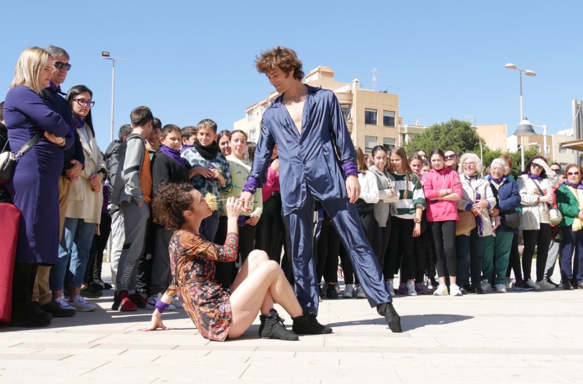 Adra acoge un acto institucional por el Día de la Mujer Adra digital