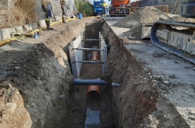 Renovacion alcantarillado camino La Botella Adra