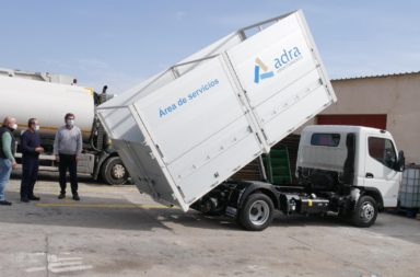 nuevo camión recogida cartón comercial adra