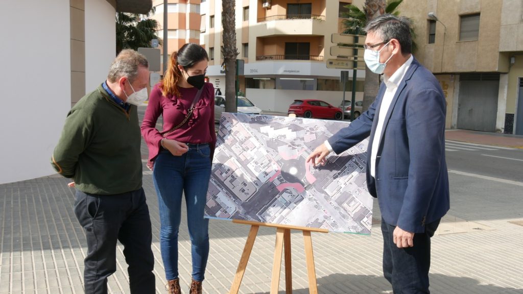 Presentación nueva rotonda Avenida Mediterráneo Adra