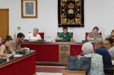 Ayuntamiento de Adra y Sindicatos aprueban consolidar puestos de trabajo