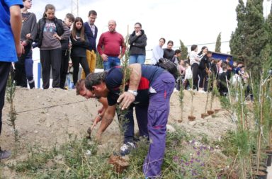 Plantación árboles Plan Savia - La Curva Adra