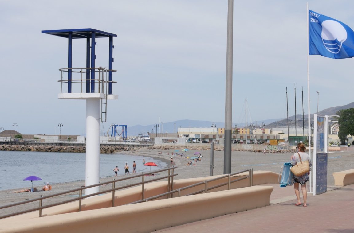 Cuatro Playas De Adra Tendr N Bandera Azul Este Verano Por Su Calidad