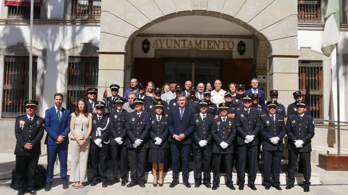 Manuel Cortés anuncia nuevas plazas de Policía Local en el acto de los Santos Ángeles Custodios