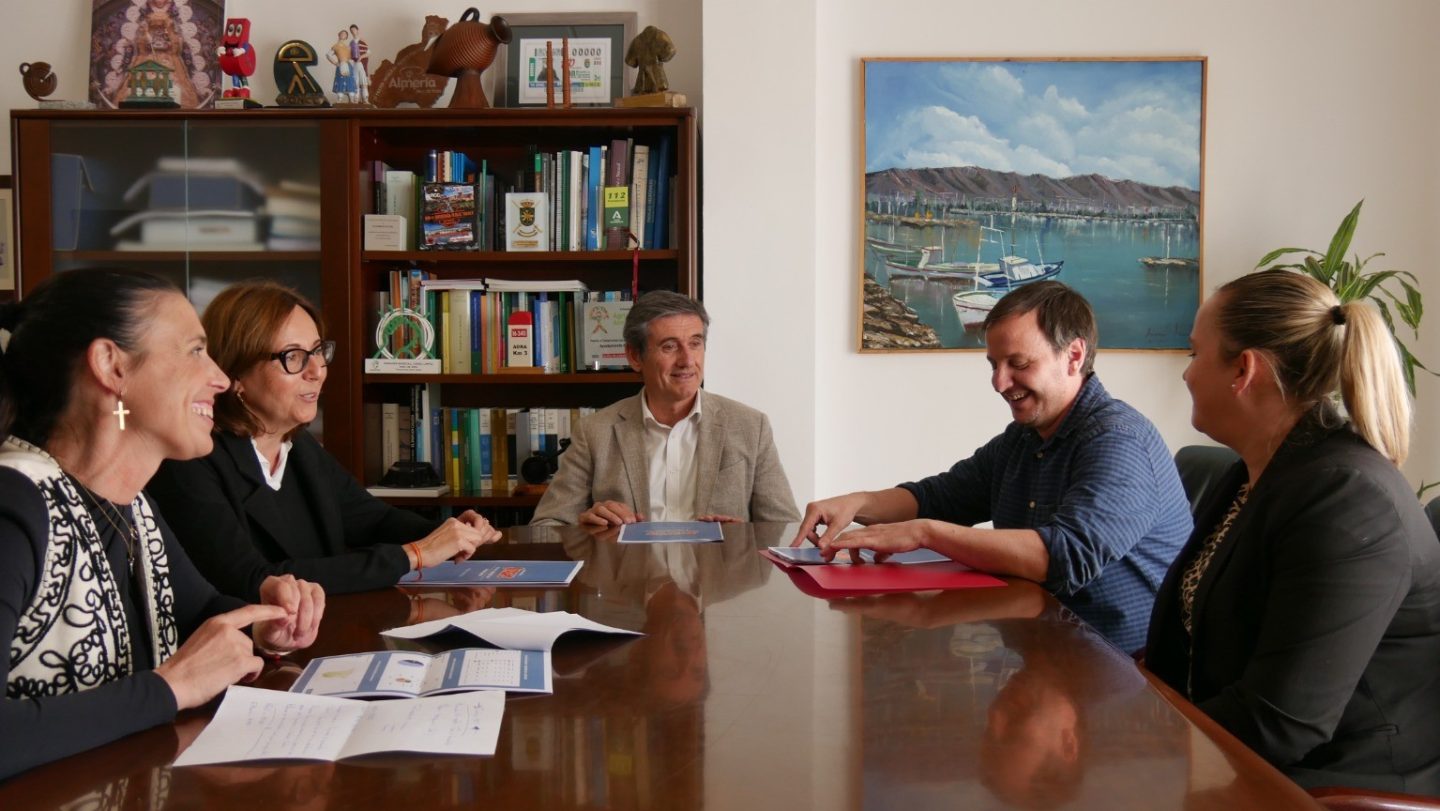 El Ayuntamiento de Adra y la productora del Juergas Rock avanzar en la organización de la edición de 2024
