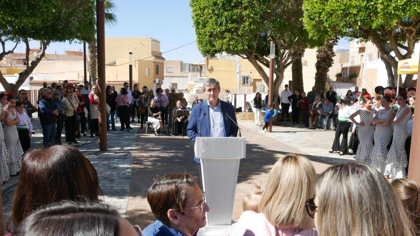 El Ayuntamiento de Adra celebra el Día de Andalucía en el núcleo urbano y las barriadas con varias actividades