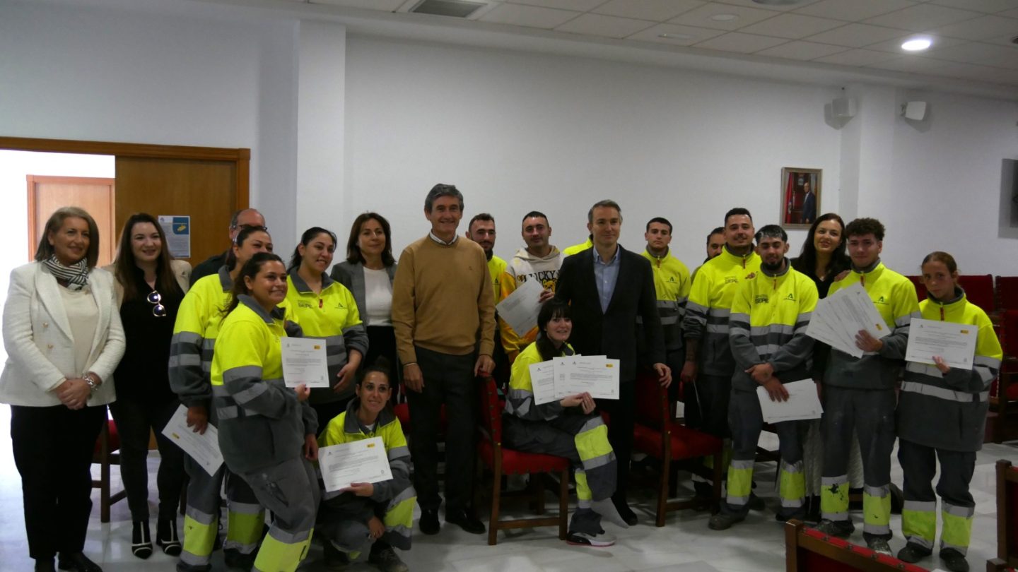 Empleo respalda al Ayuntamiento de Adra con 1,17 millones para proyectos de formación en la construcción