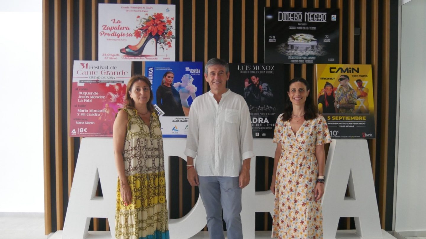 Adra presenta los espectáculos previos a la Feria y Fiestas 2024