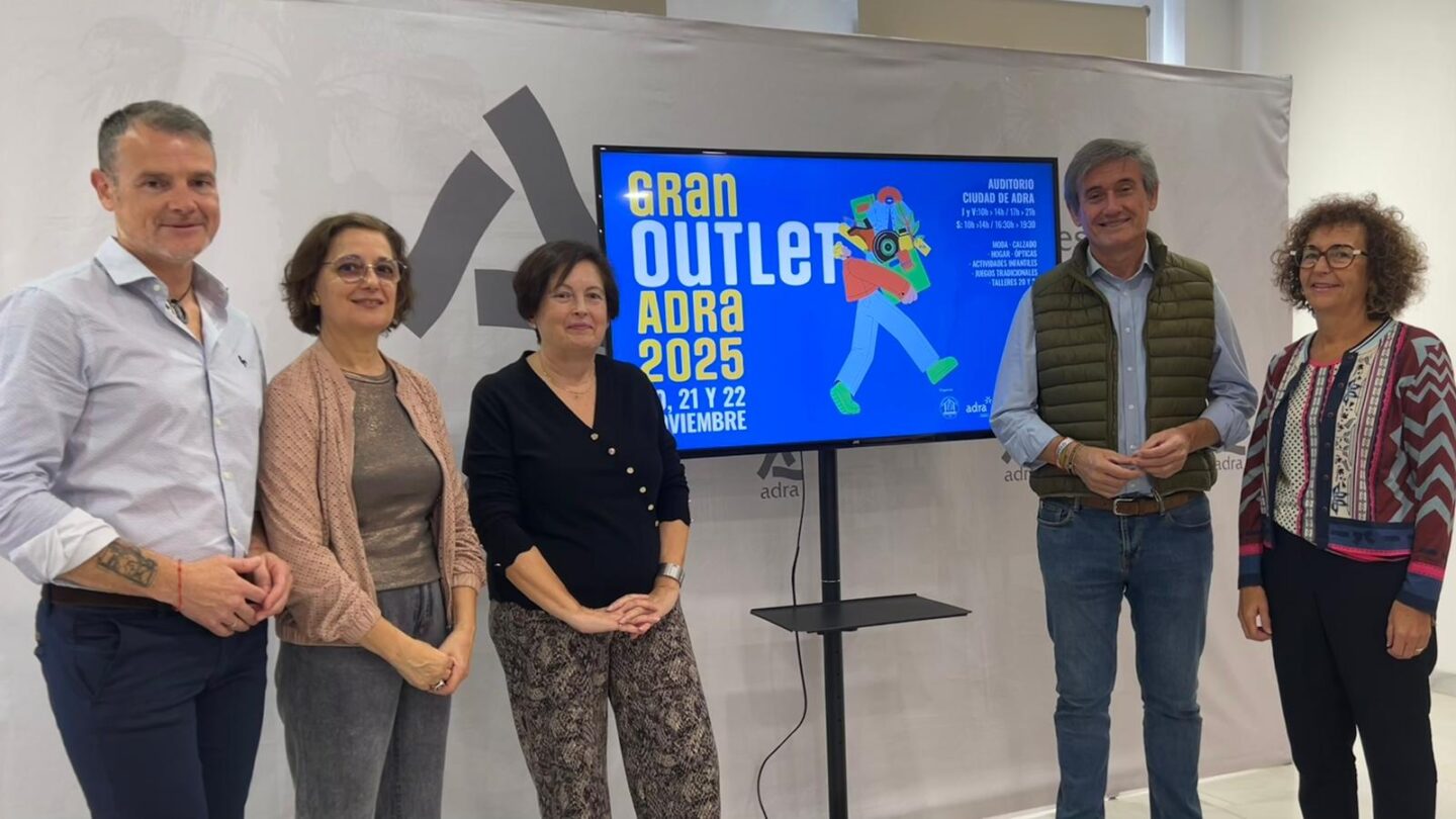 Adra celebra una nueva edición del Gran Outlet 2025 con grandes descuentos del 20 al 22 de noviembre