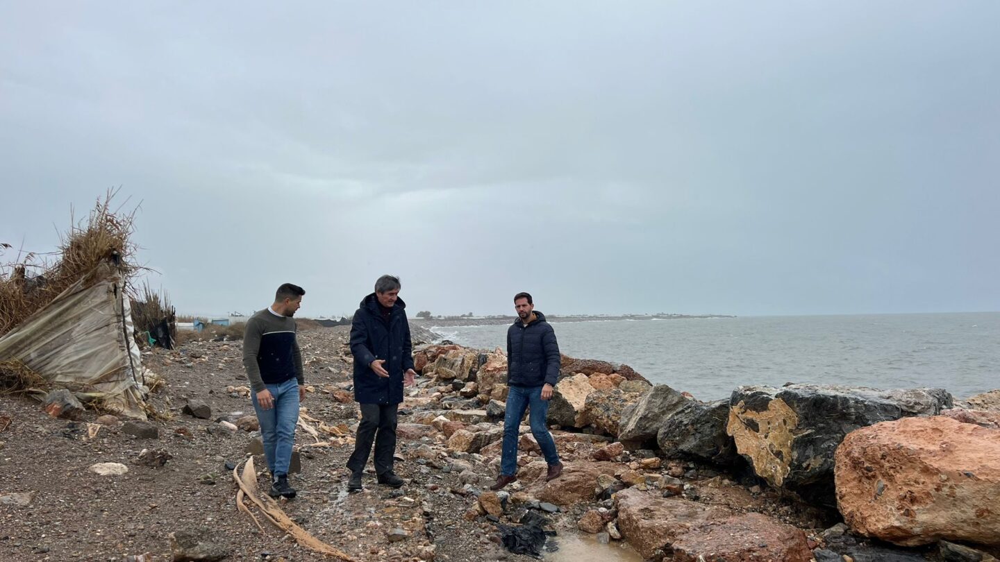 Adra solicitará su declaración como Zona Gravemente Afectada y actuaciones de urgencia en el litoral