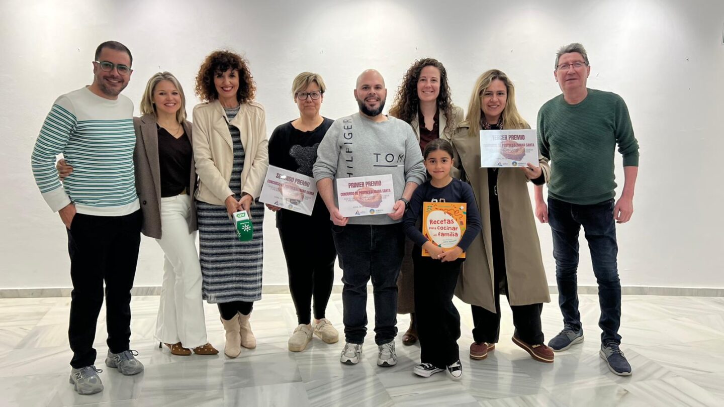 Adra acoge con éxito el Concurso de Postres de Semana Santa con 25 participantes