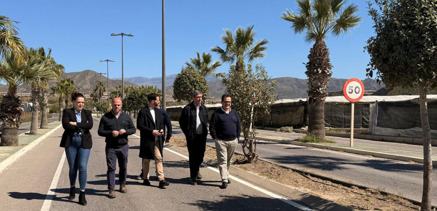 Diputación de Almería y Ayuntamiento mejorarán el acceso al municipio de Adra