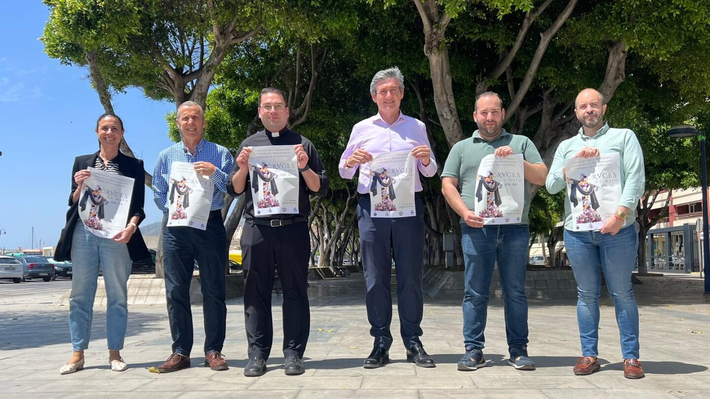 Los Jardines del Puerto acogen la Cruz de Mayo de las Cofradías de Pasión de Adra del 1 al 3 de mayo