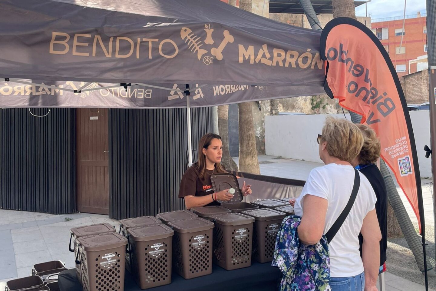 Adra retoma la campaña ‘Bendito Marrón’ para seguir impulsando la recogida selectiva de biorresiduos 
