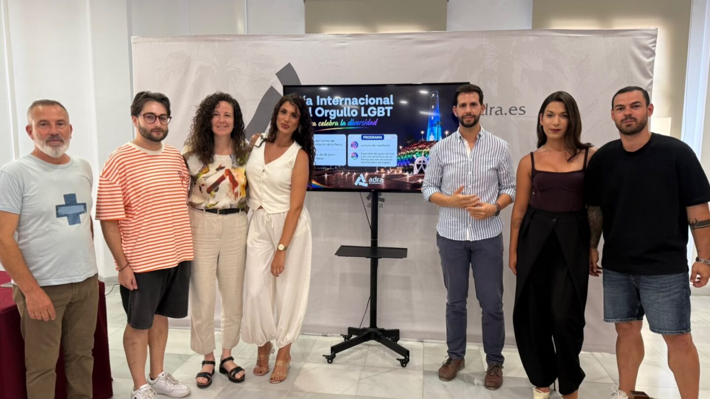 Adra presenta las actividades organizadas en torno al Día Internacional del Orgullo LGTBI
