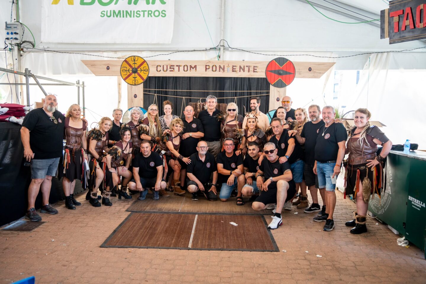 El VIII Aniversario Custom Poniente llena Adra de ambiente motero con un gran éxito de participación