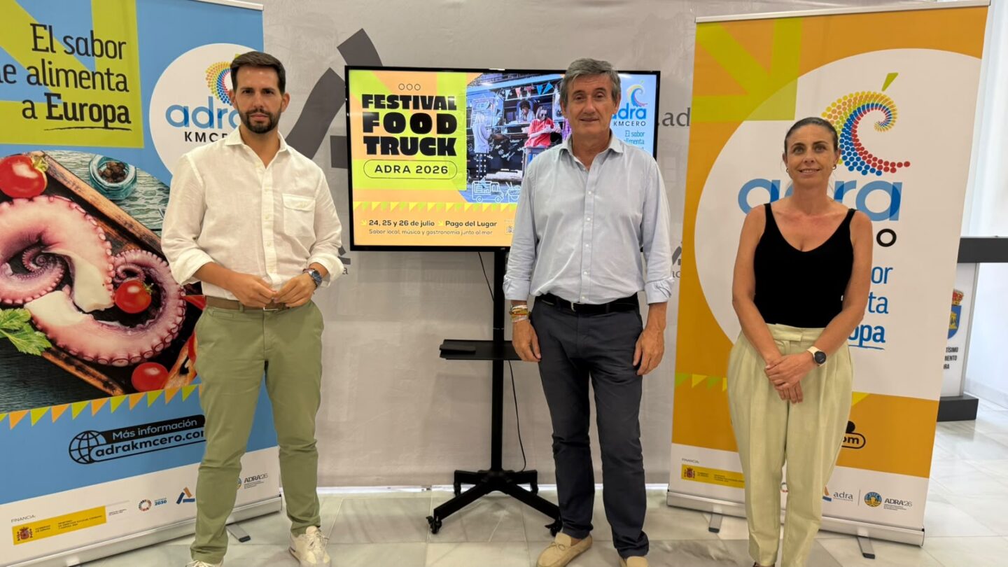 Arranca el proyecto ‘Adra KMCERO’ con un festival de food trucks, gastronomía local y música junto al mar